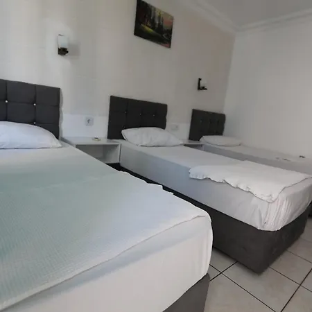 Forties Otel 3*